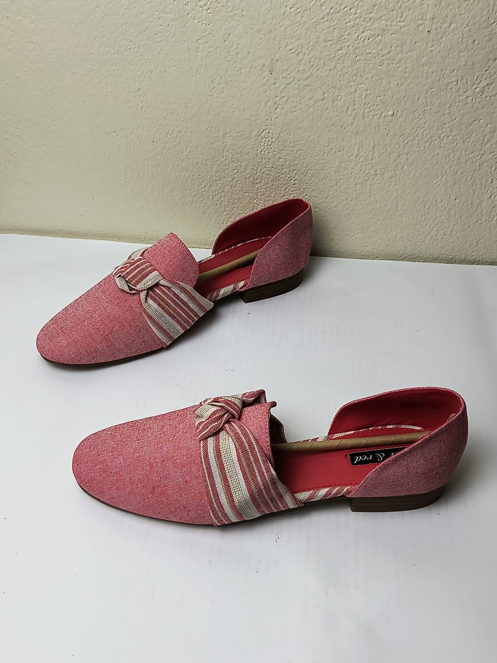 Violet & Red Sabrina 9.5M Pink D'Orsay Loafers with Striped Bow - Closed Toe